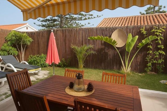 BuzzStays: 1-Bed Bungalow, Garden, Near Yumbo & Beach