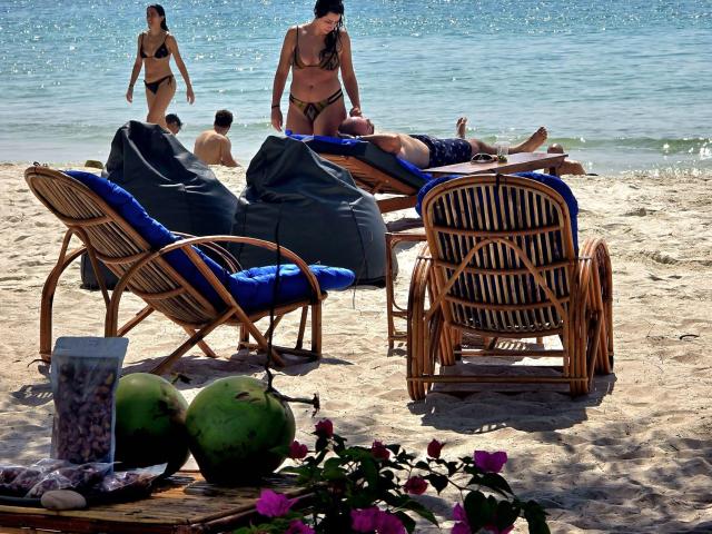 White Beach Hostel