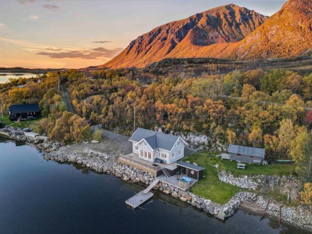 Unik sjøhytte i Lofoten