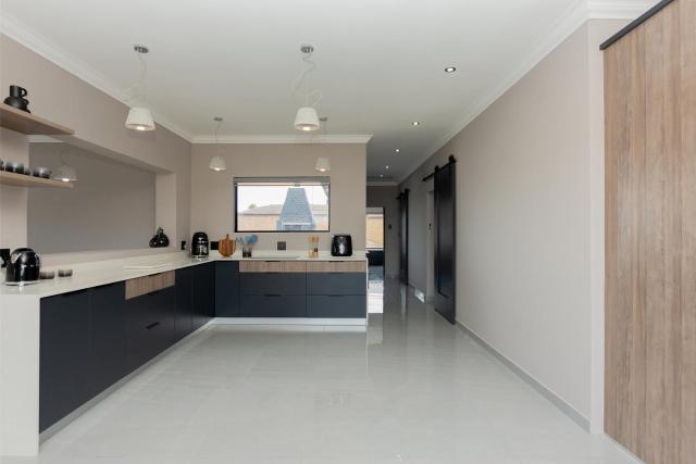Grey Luxury Accommodation Langebaan