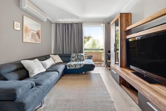 Leafy Lane Cove Family Apartment AC with Parking