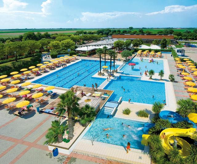 Albatross Mobile Homes on Portofelice Camping Village