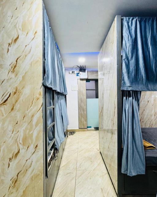 Blue Top Dormitory Andheri East Marol Metro