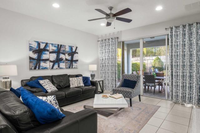 Private Heated Pool Game room 6MI to Disney