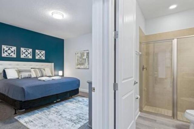 381 Fantastic Home Near Disney 5BD 5BT 14P