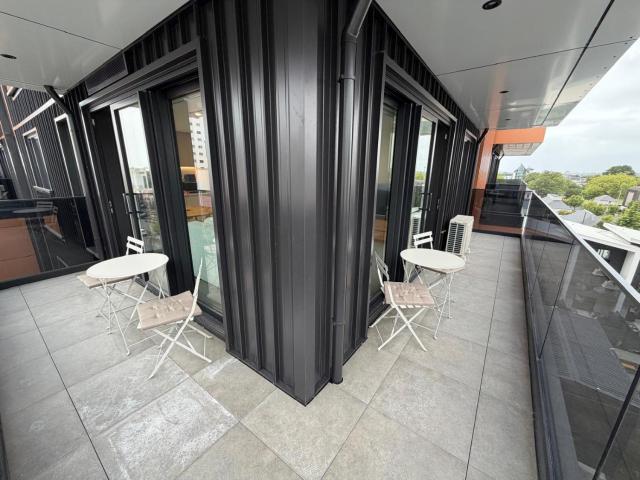 2 BR Penthouse near Te Kaha Stadium