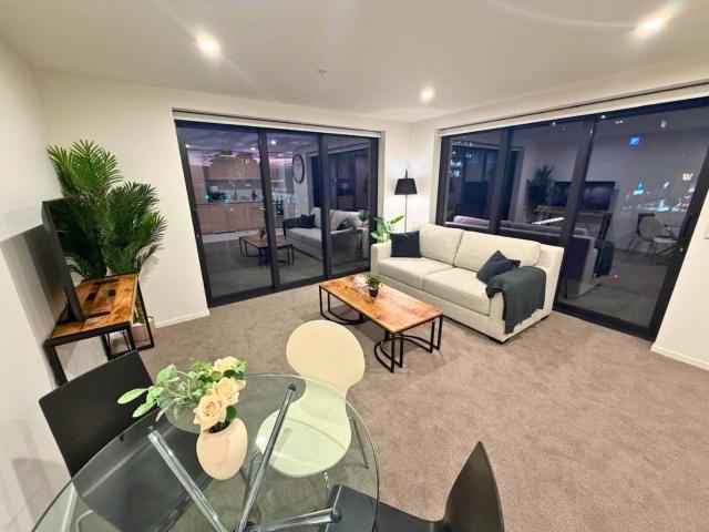 Modern 2BR Apartment by Te Kaha Stadium