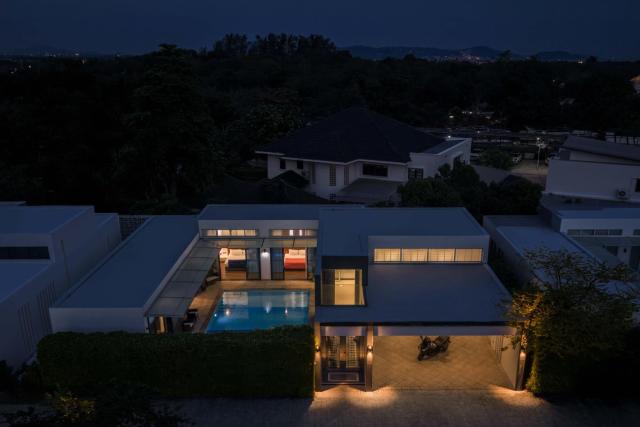 Prestige 4BR Private Pool Residence in Rawai