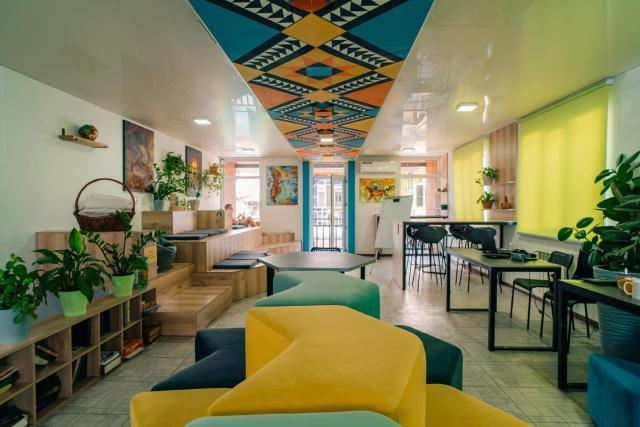 People Hostel & Coworking