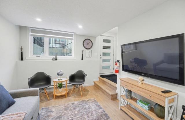 Luxury brand new 1 Bedroom Townhome