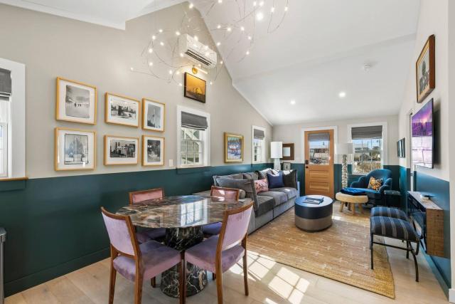 Modern Design - Walk to Galleries + Beach + Dining