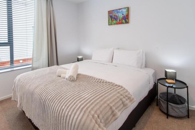 Central City Stay, Private Courtyard, Parking