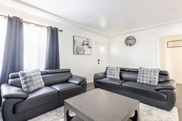 Modern2BR Home SoFi LAX Parking Fast WiFi