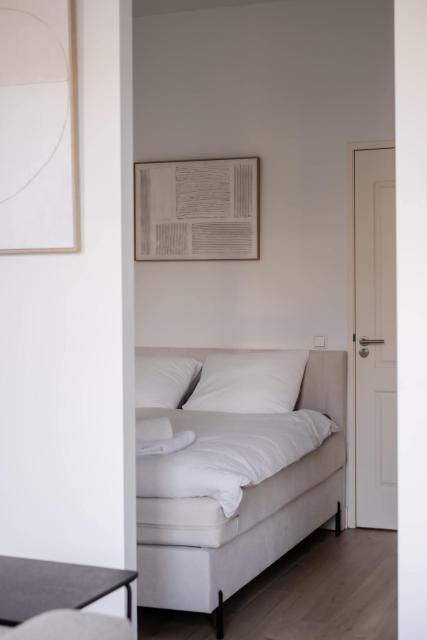 Modern One Bedroom Apartment - Rotterdam West