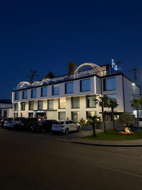 Hayat Hotels & Apartments