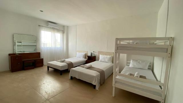 Ciano's Hostel Cebu