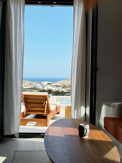 Kukulú Luxury Pool Studio - Mykonos Private Oasis