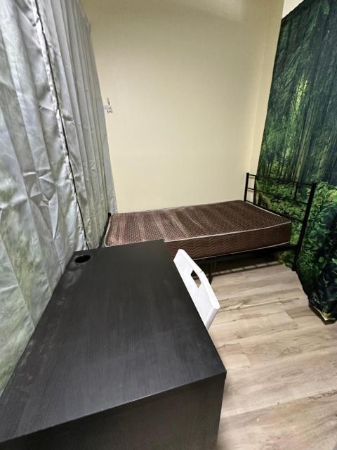 Shared but isolated room in Central Los Angeles