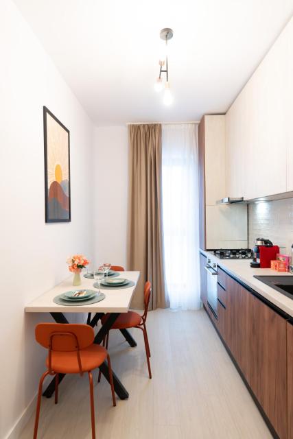 Soni Exclusive Studio 224 Plaza with Free Private Parking & Self Check-in