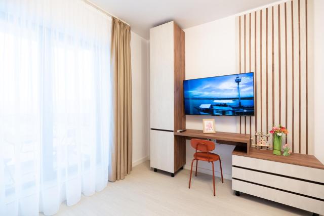 Soni Exclusive Studio 224 Plaza with Free Private Parking & Self Check-in