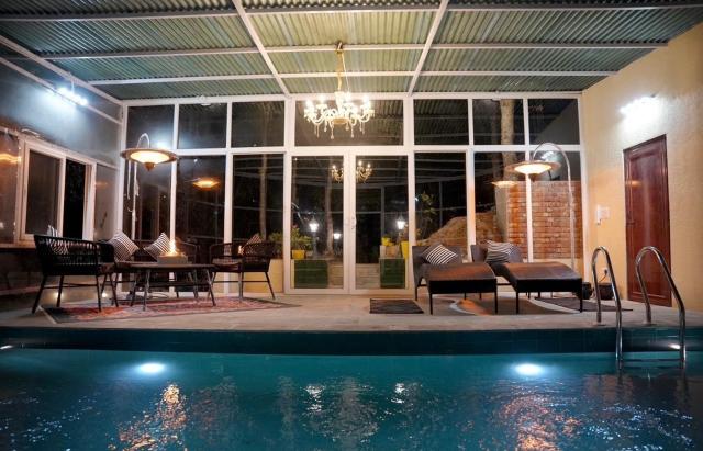 Lux Tent in Majkhali w Heated Pool Tarumarg C