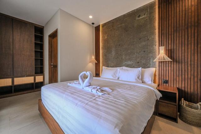 2BR Private Pool Villa in Kedungu with View