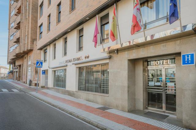 Hotel Reina Isabel