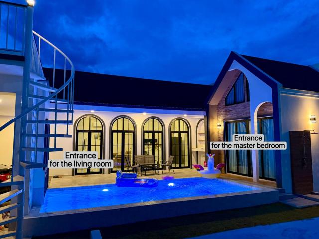 N&C Mountain Pool Villa Huahin