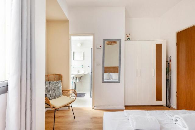 Peaceful Apartment Next To Gordon Beach By Vacay