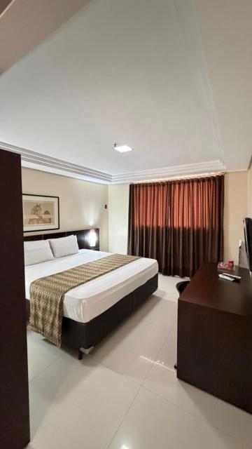 Crystal Plaza Hotel
