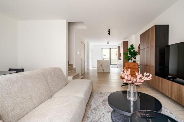 Casa Blanc - Coastal Triplex