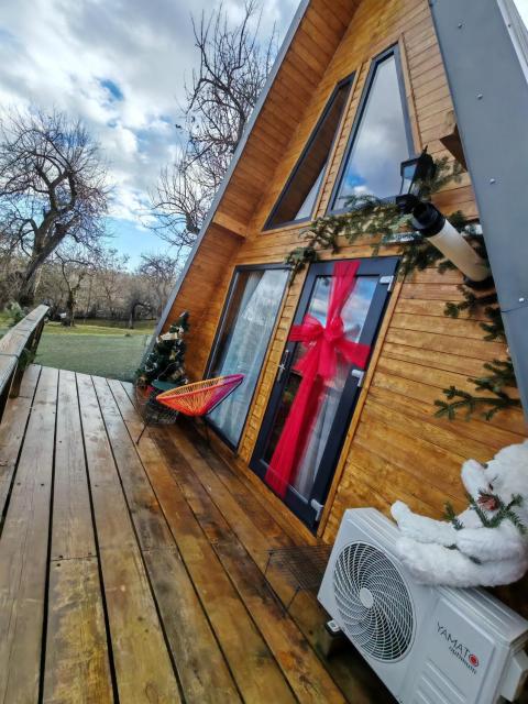Carpatina A-Frame Retreat - Rustic Cabins for Couples