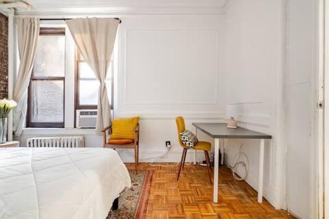 89-2R 1BR Upper East Side