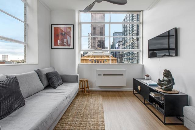 Modern Nomads Studio with Iconic Library View in Melbourne CBD