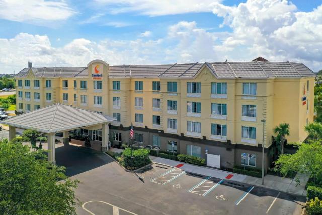 Comfort Suites Near Universal Orlando Resort