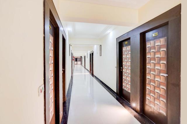 Collection O Infocity Metro Station Gandhinagar Formerly Hotel Grand Krishna