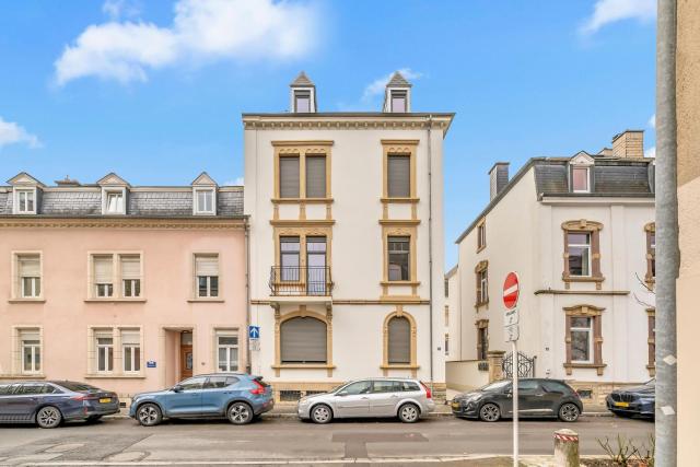 Studio 8 - Central near Place de Paris