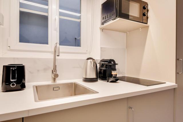 Studio parisien cosy et bien équipé