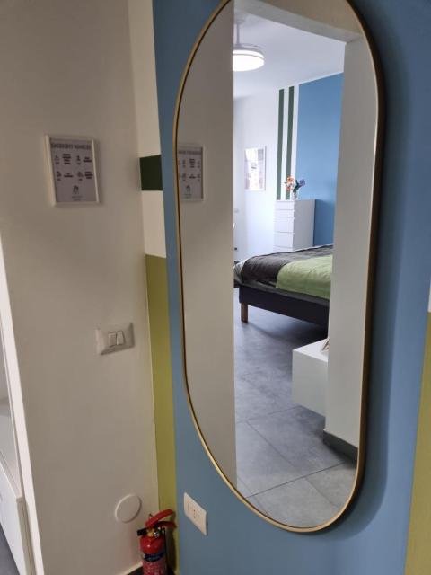 Appartamento-Milano a 150 m da METRO MM1 - SSG