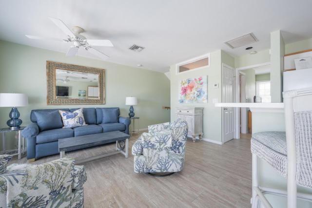 SAND CRAB CABANA WEEKLY RENTAL!