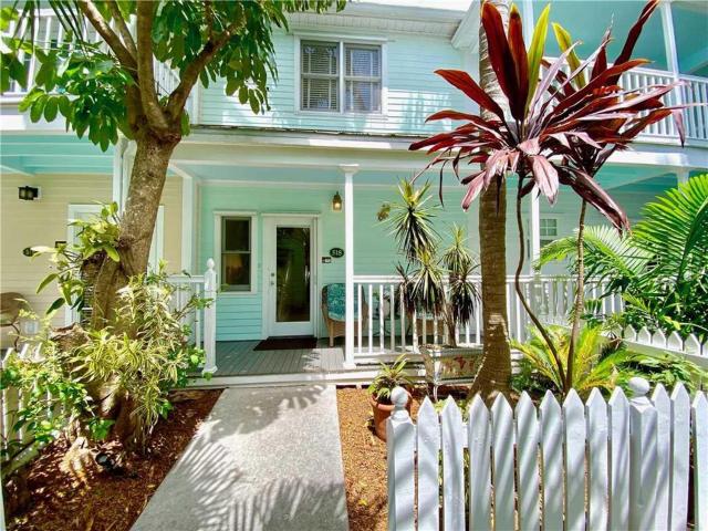 DANCING PALMS