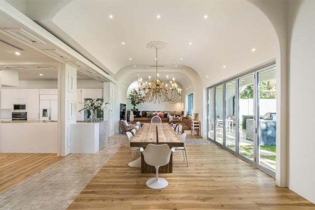 Breathtaking Mansion - Indoor Pickleball & More
