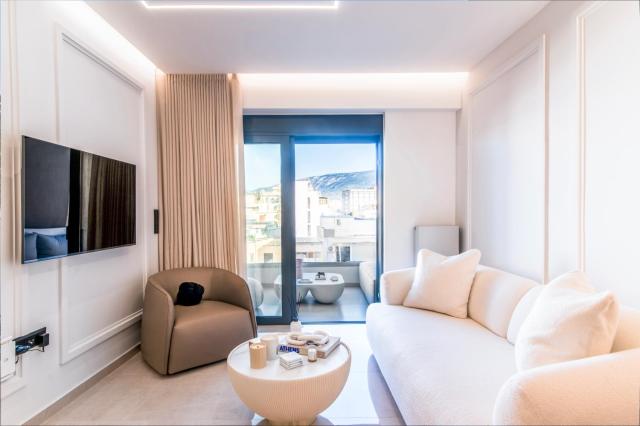 N K Suite - Design Boutique Stay with City view