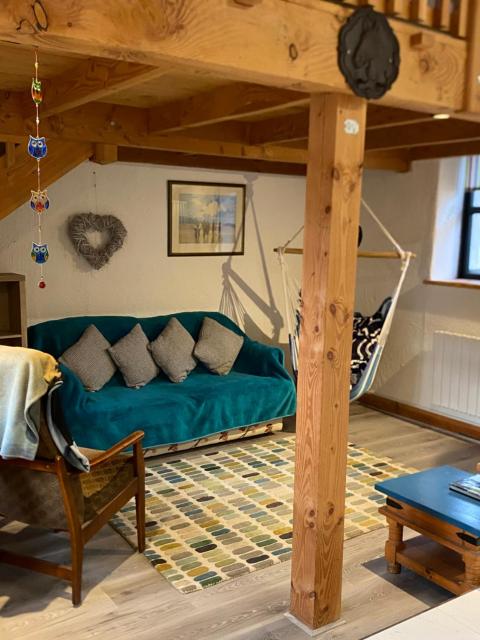 Kingsford renovated old cottage