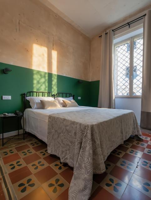 Donna Oliva Guest House