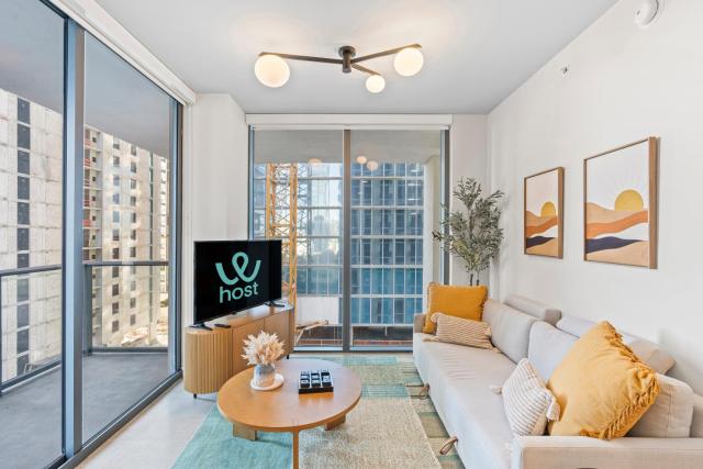 Elegant Condo at Crosby Miami Worldcenter W Rooftop Pool & Fitness Center