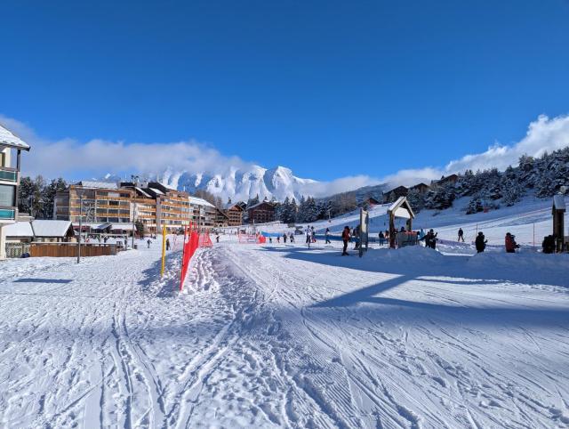 les Rochers Blancs 1 aux pieds des pistes LA JOUE DU LOUP