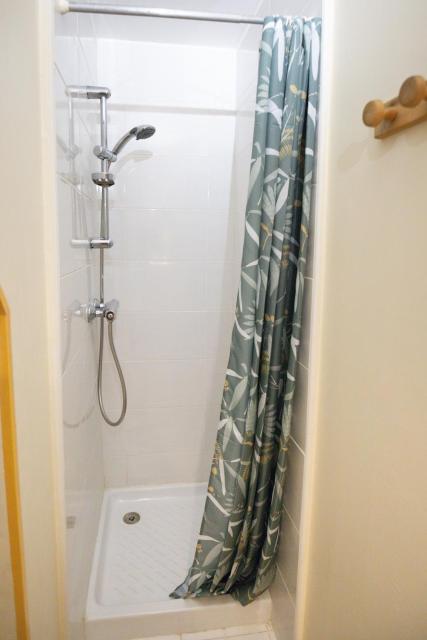 Big Apple - Studio paisible - parking gratuit - 2 personnes - Village Vaux 3 minutes Auxerre