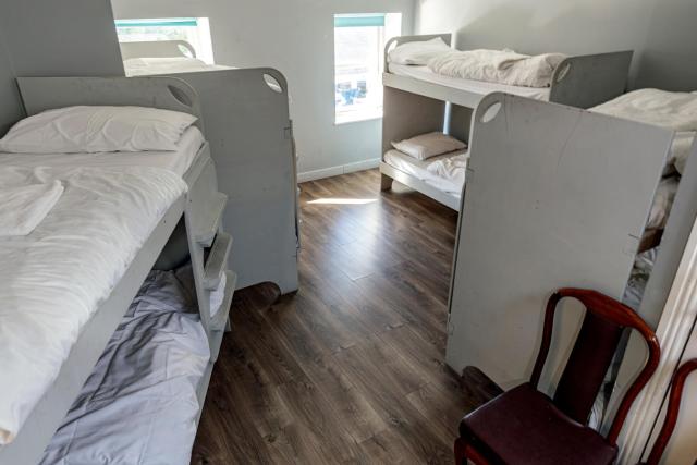 Hacketts Bar And Accommodation