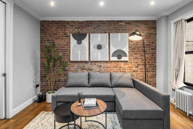 Modern Manhattan Retreat Near Central Park
